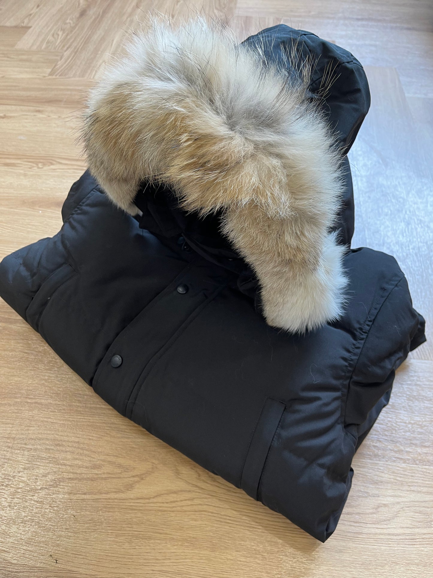 Down Jacket with Fur Black Badge