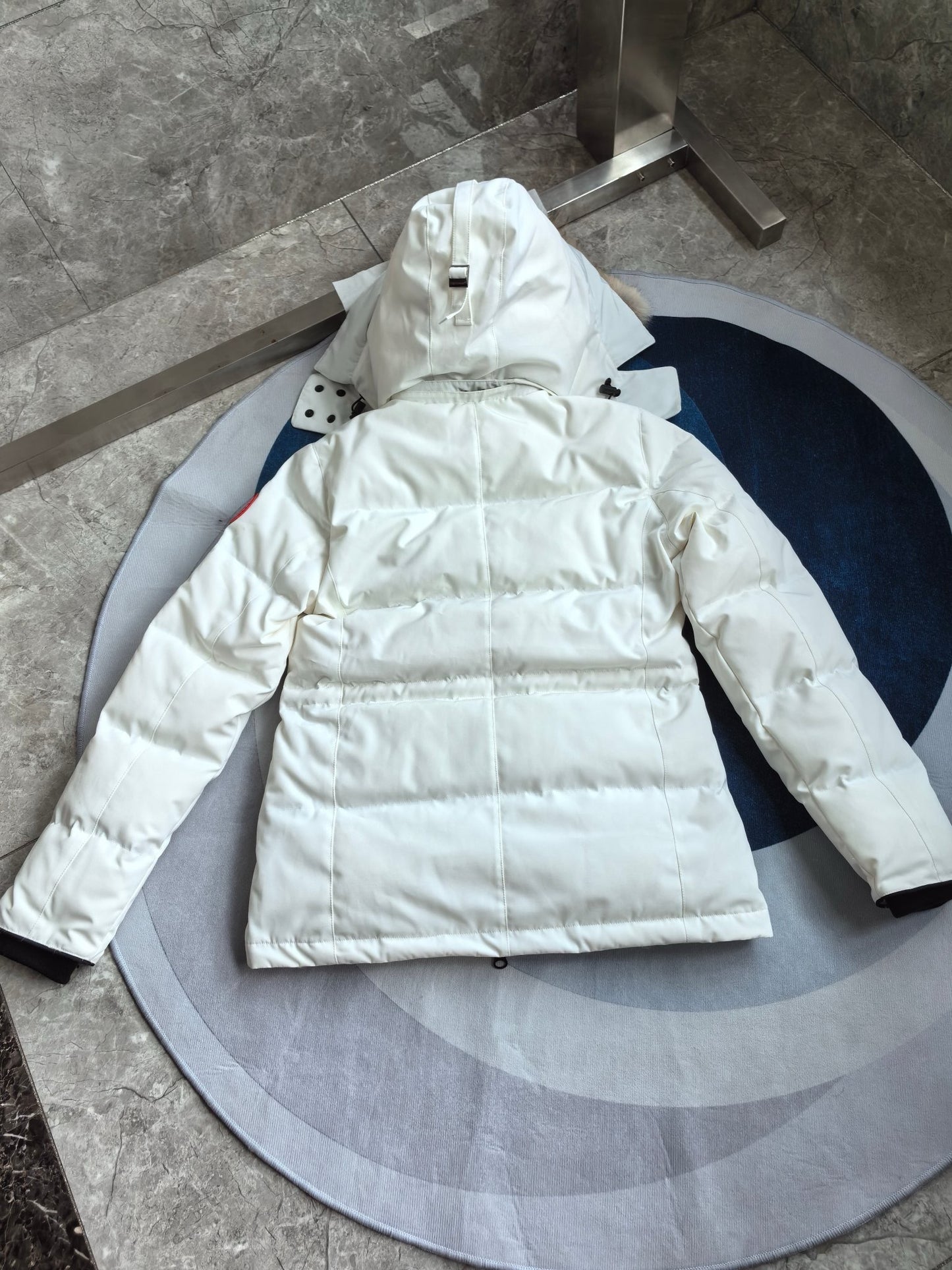 Women’s Down Jacket with Fur in White