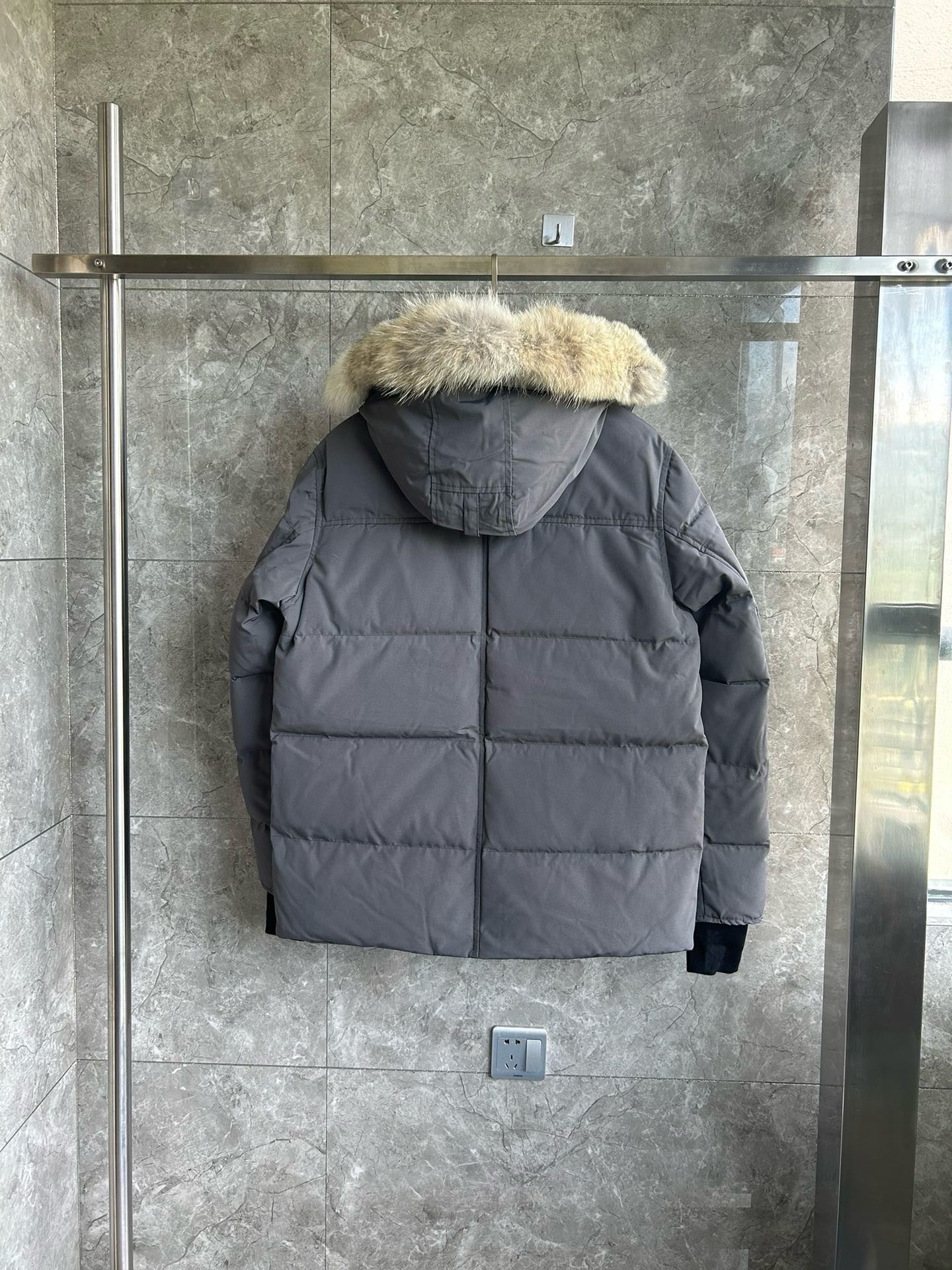 Down Jacket with Fur in Grey(Black Badge)