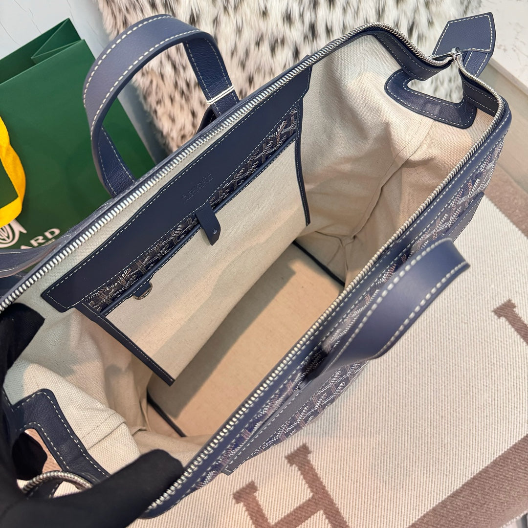 G Backpack in Navy Blue