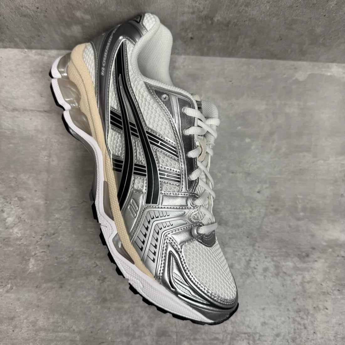 Gel 14 Trainers in White Graphite