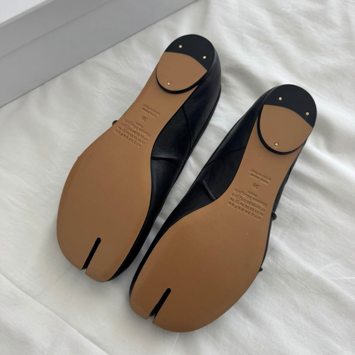 MM Tabi Flats