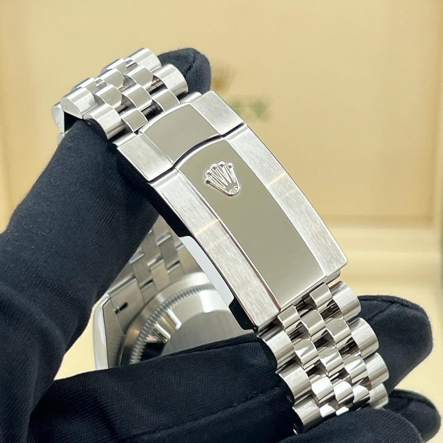 Datejust Watch 36mm in Blue