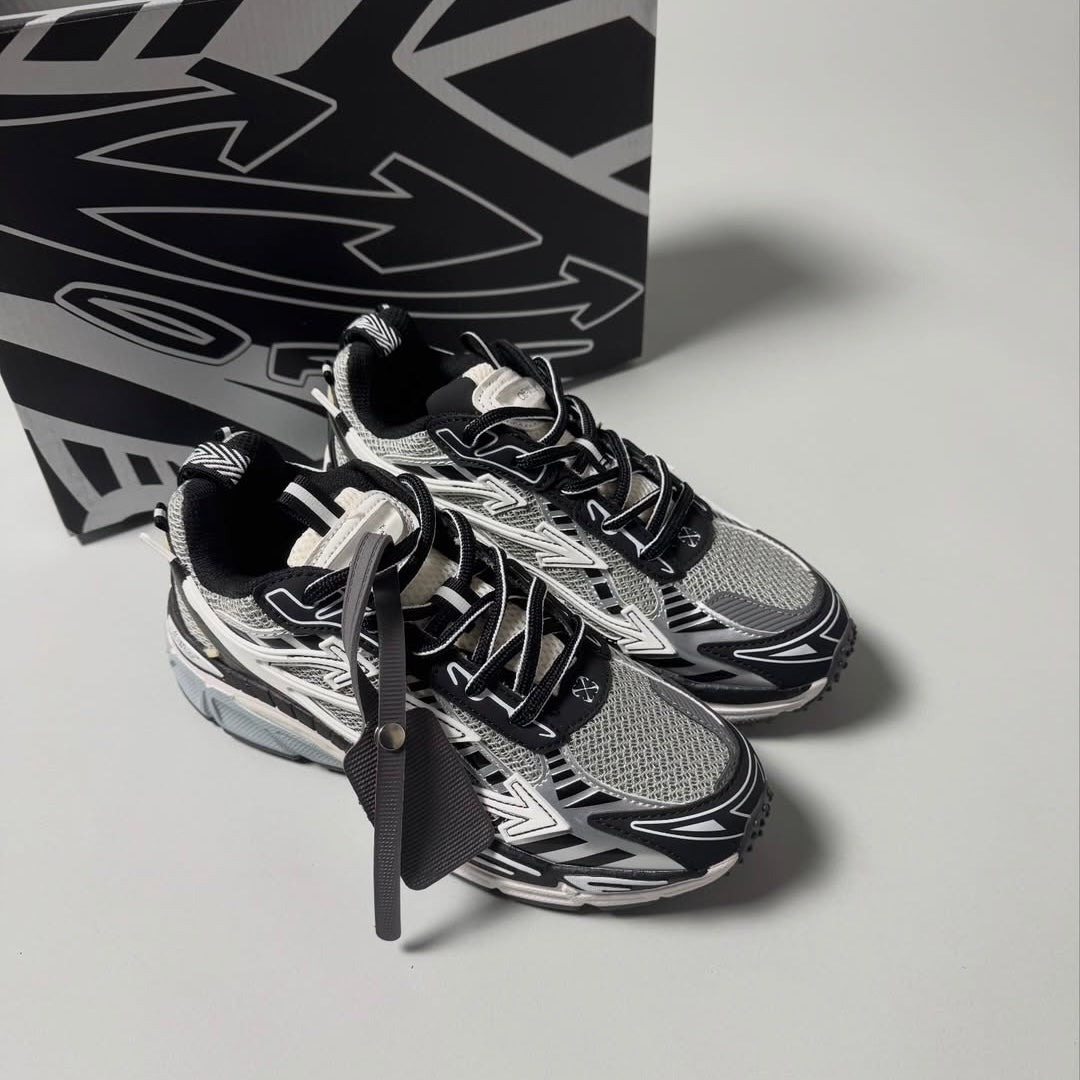 BRB Trainers in Black/Grey