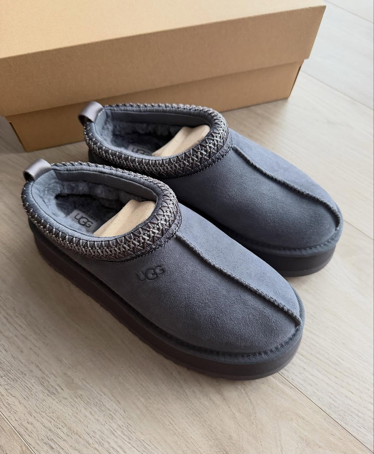 Tazz Slipper in Grey