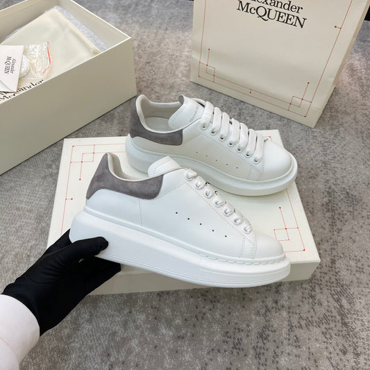 Oversized Sneakers in White/Grey