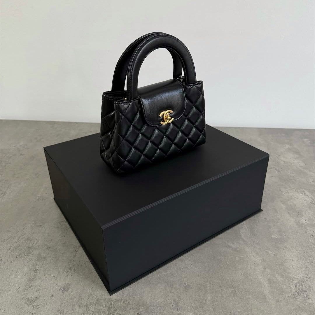 C Handle Bag in Black
