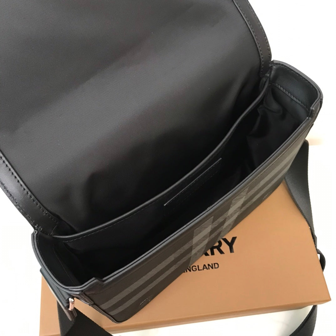Check Messenger Bag 2