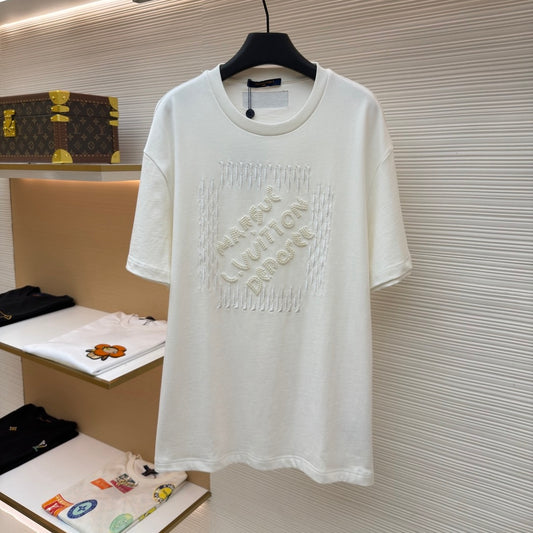 1V T-Shirt in White 4