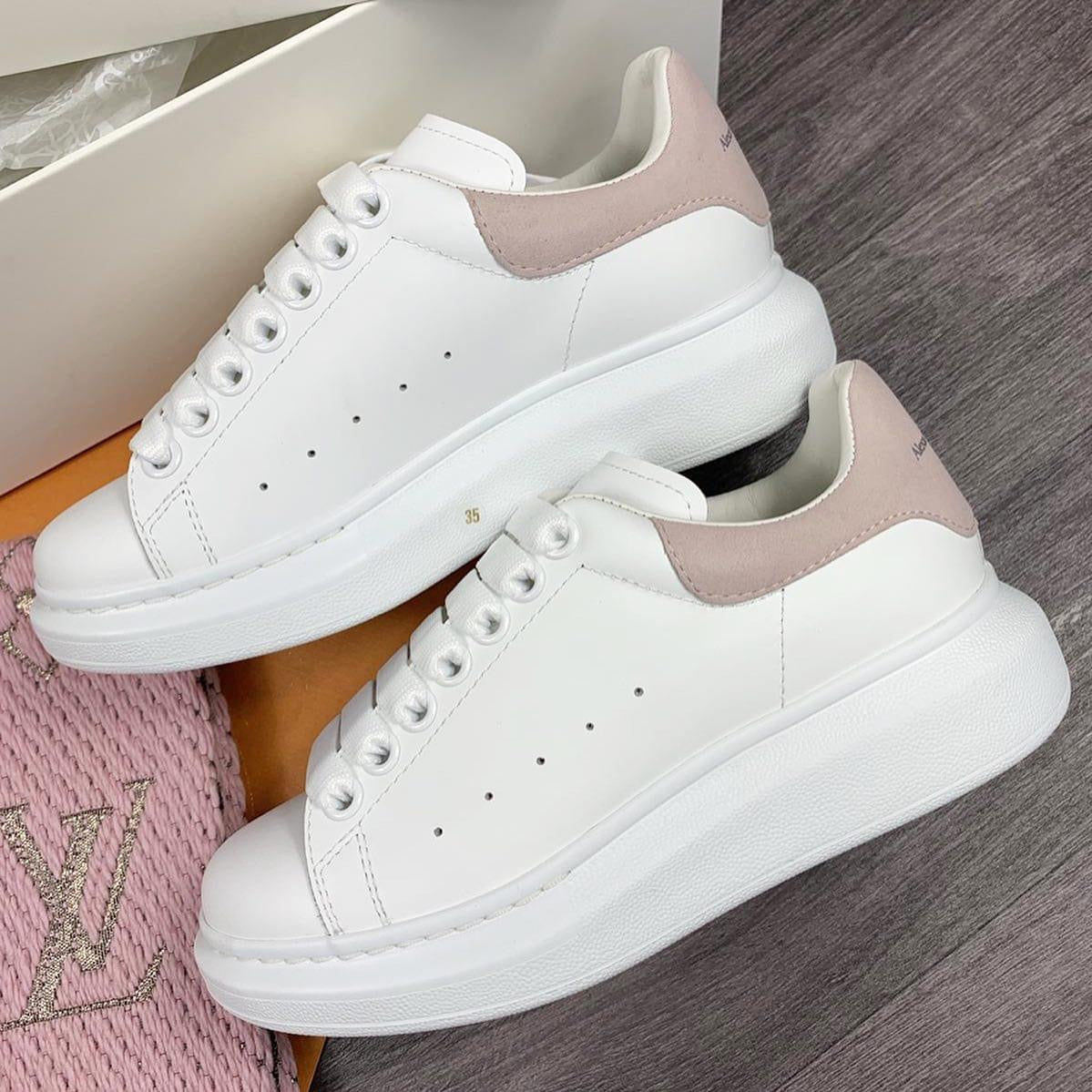 Oversized Sneakers in White/Pink