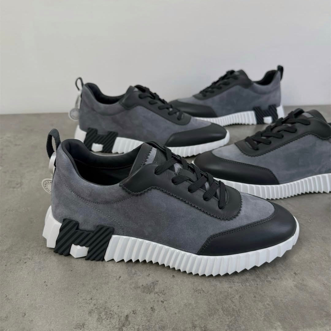 Bouncing Trainers in Grey 2
