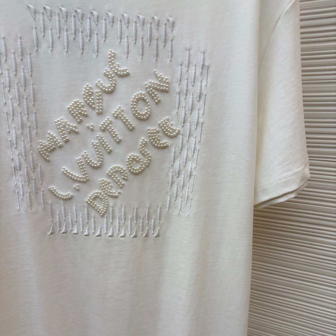 1V T-Shirt in White 4