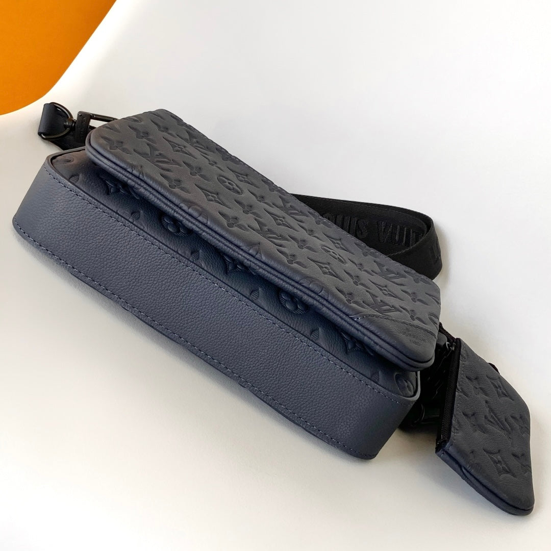 Trio Messenger in Navy Blue