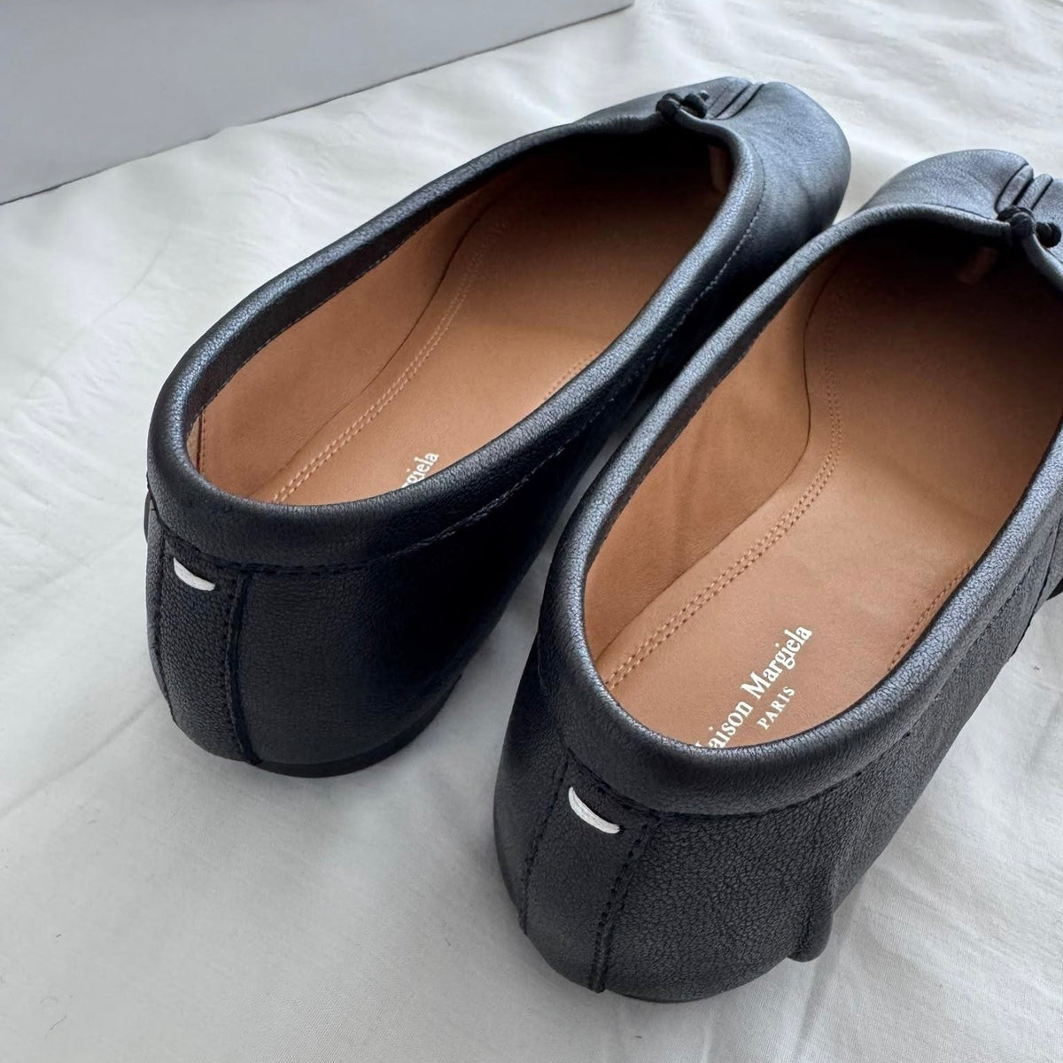 MM Tabi Flats