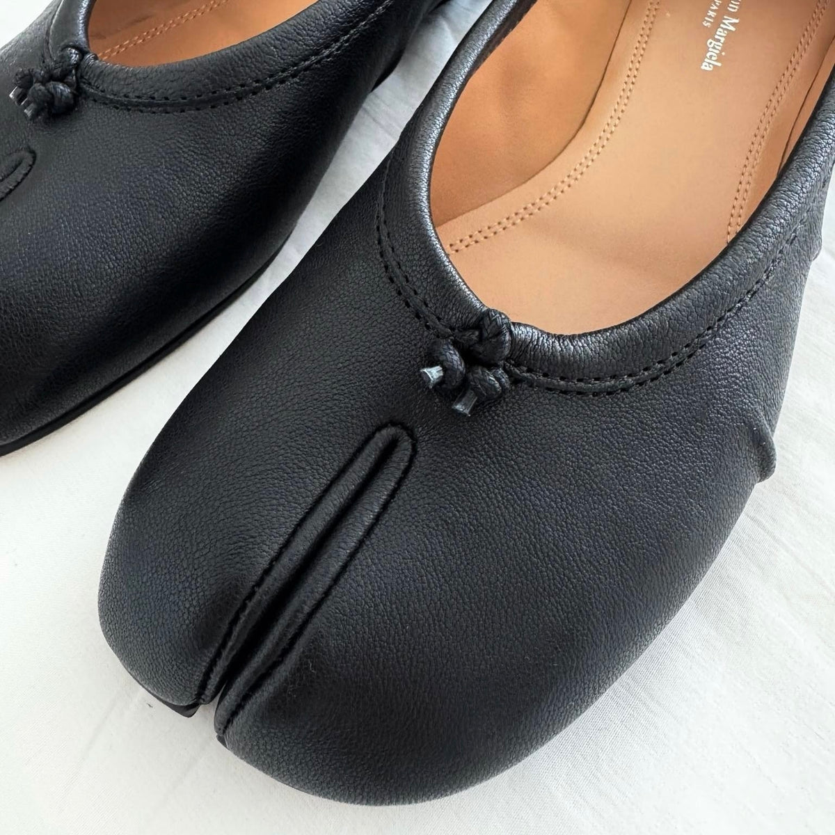 MM Tabi Flats