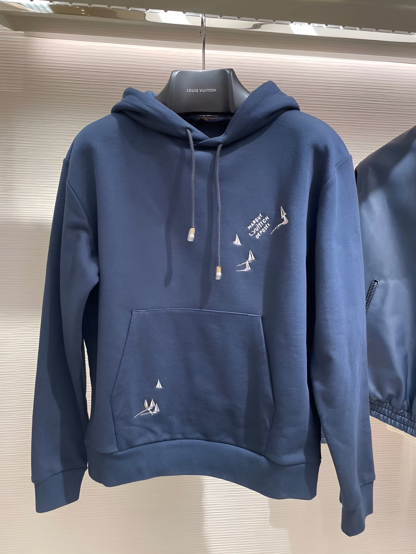 1V Hoodie in Blue