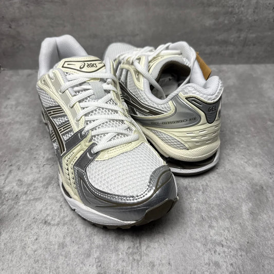 Gel 14 Trainers in White Ivory