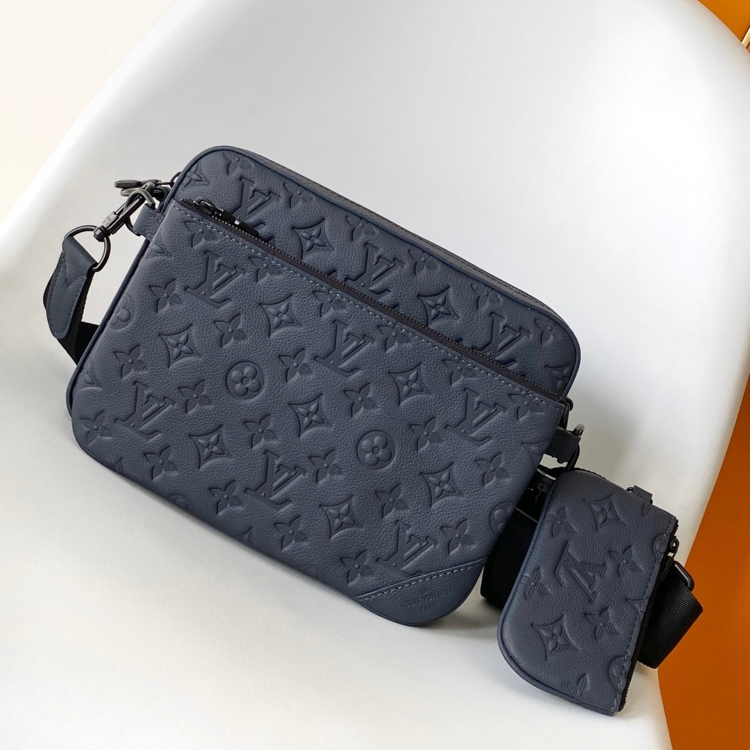Trio Messenger in Navy Blue
