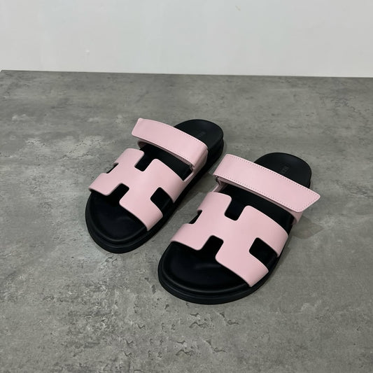 H Chypre Sandal in Pink