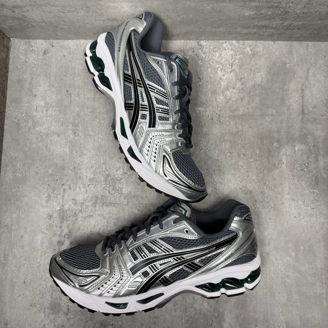 Gel 14 Trainers in Jasper Green