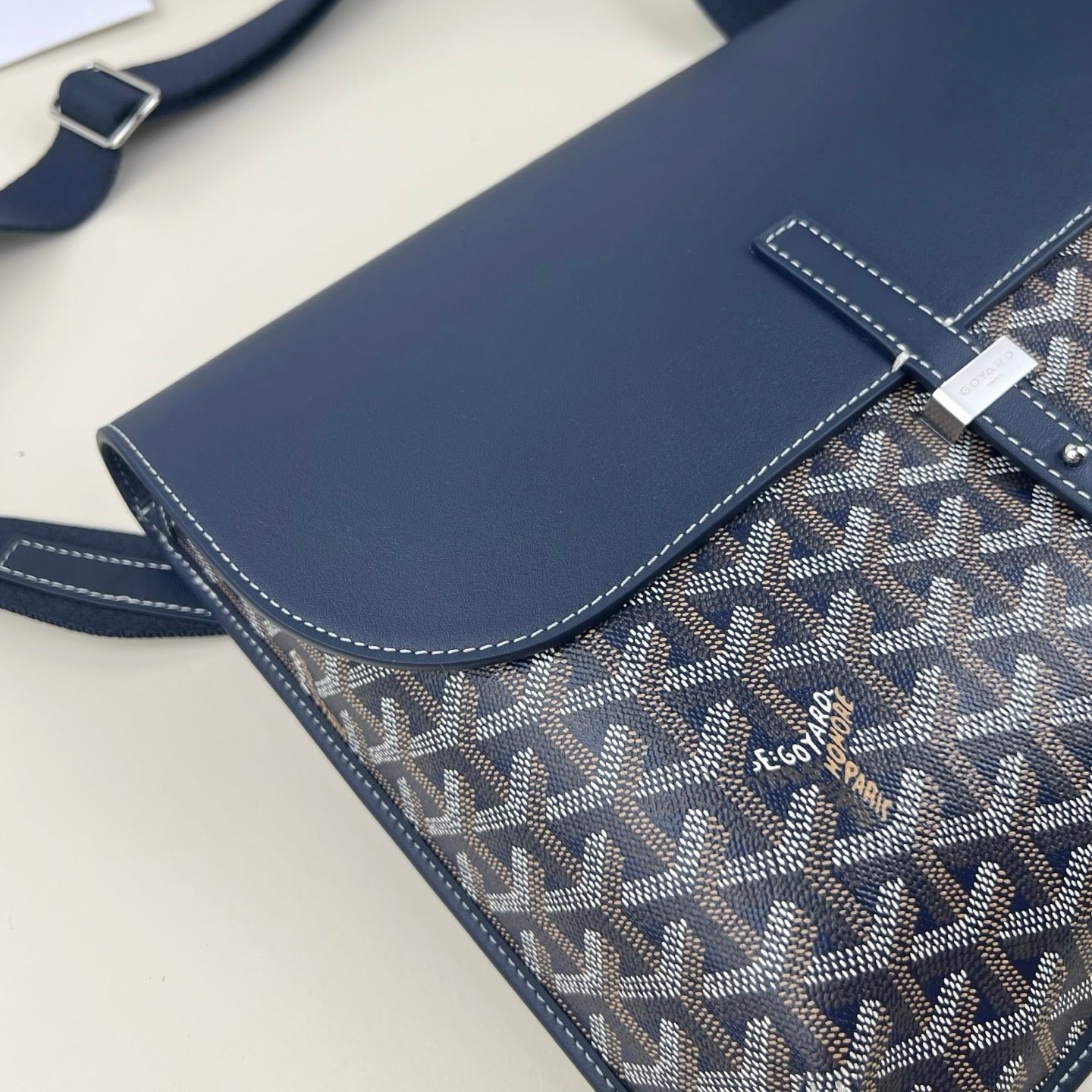 G Messenger in Navy