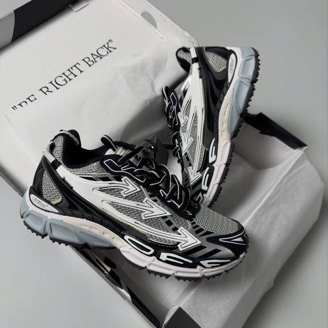 BRB Trainers in Black/Grey