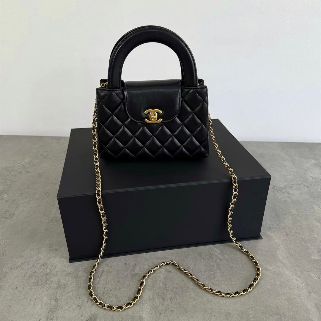 C Handle Bag in Black