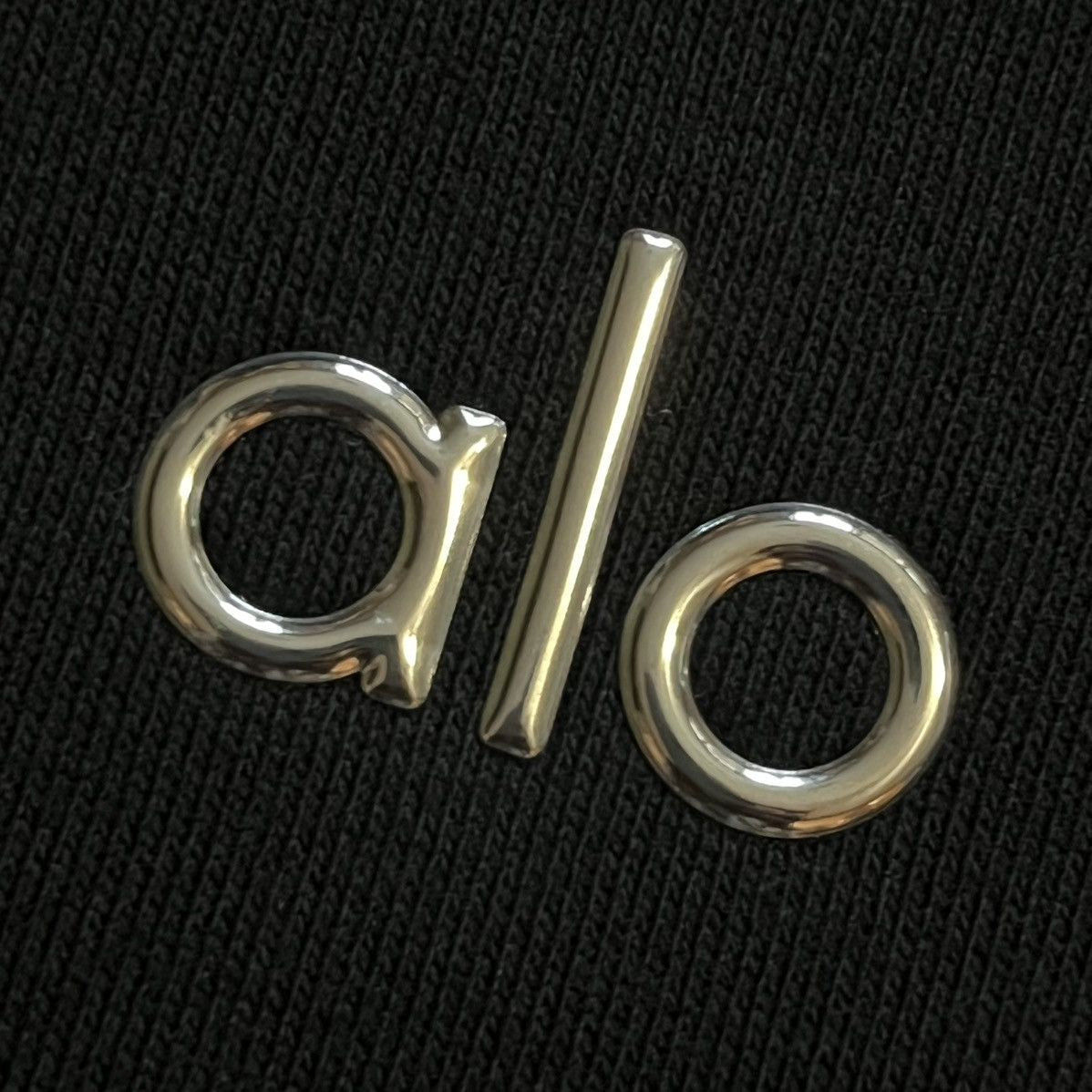 A** Zip Set in Black