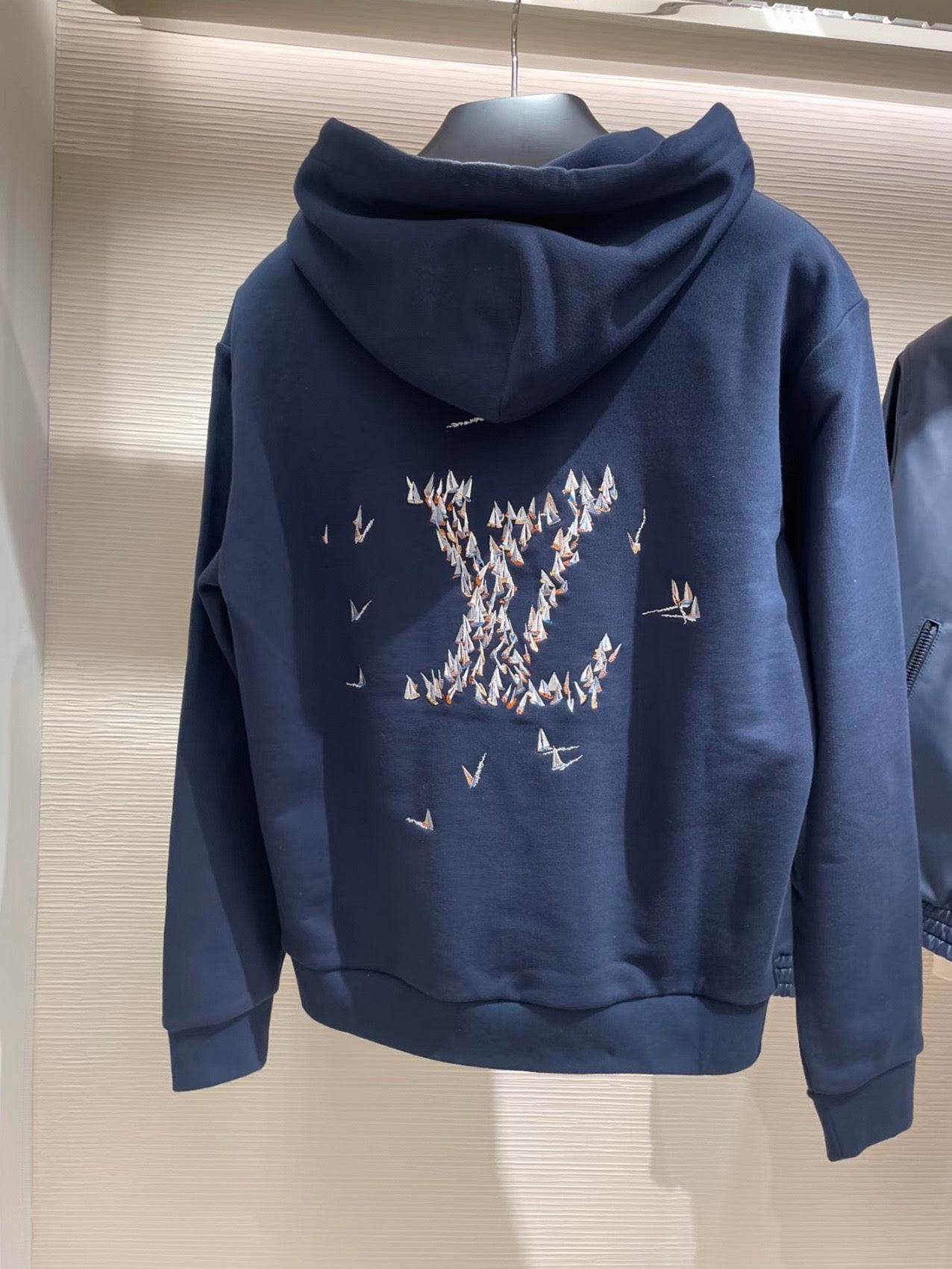1V Hoodie in Blue
