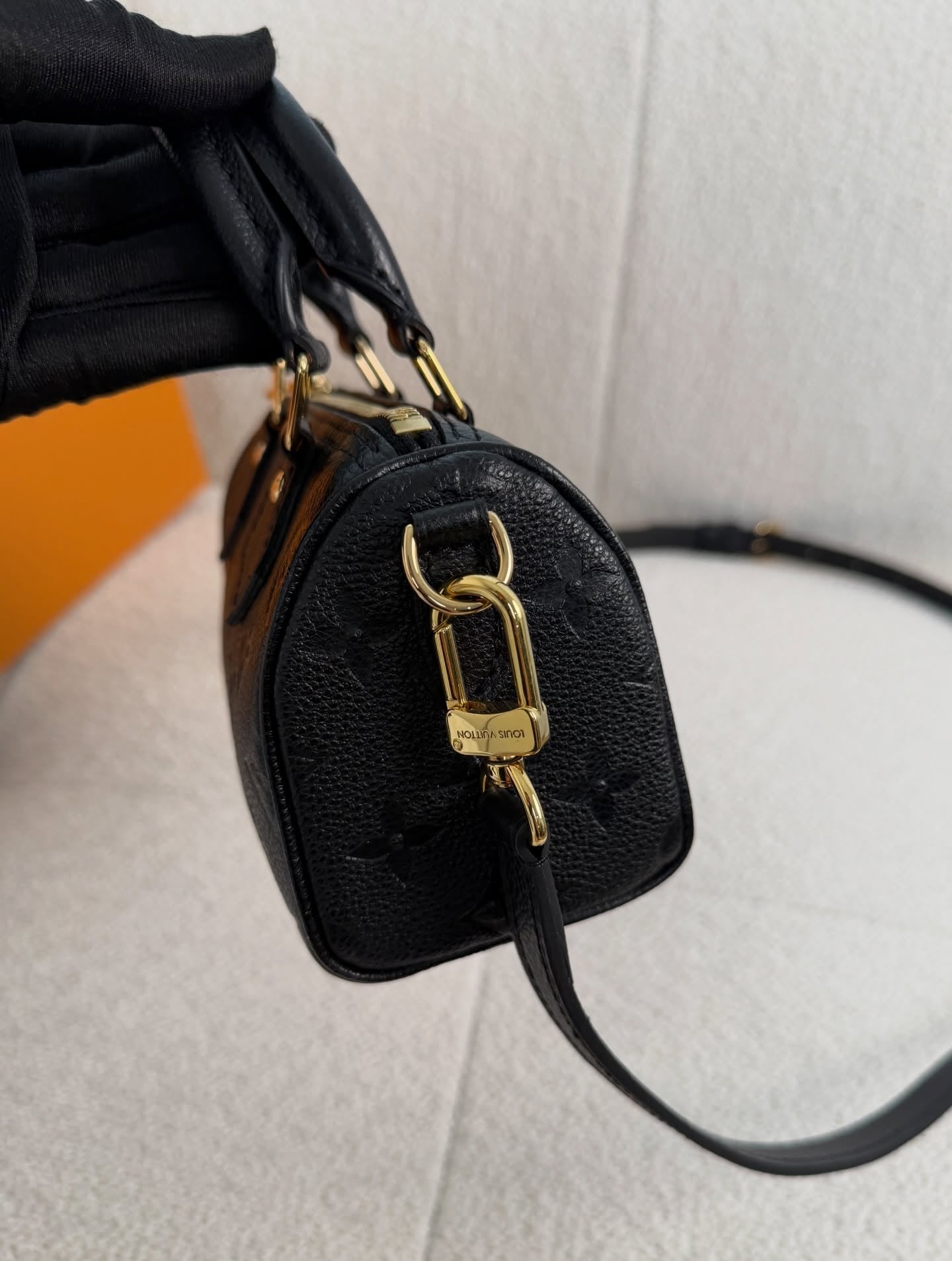 Nano Speedy in Black