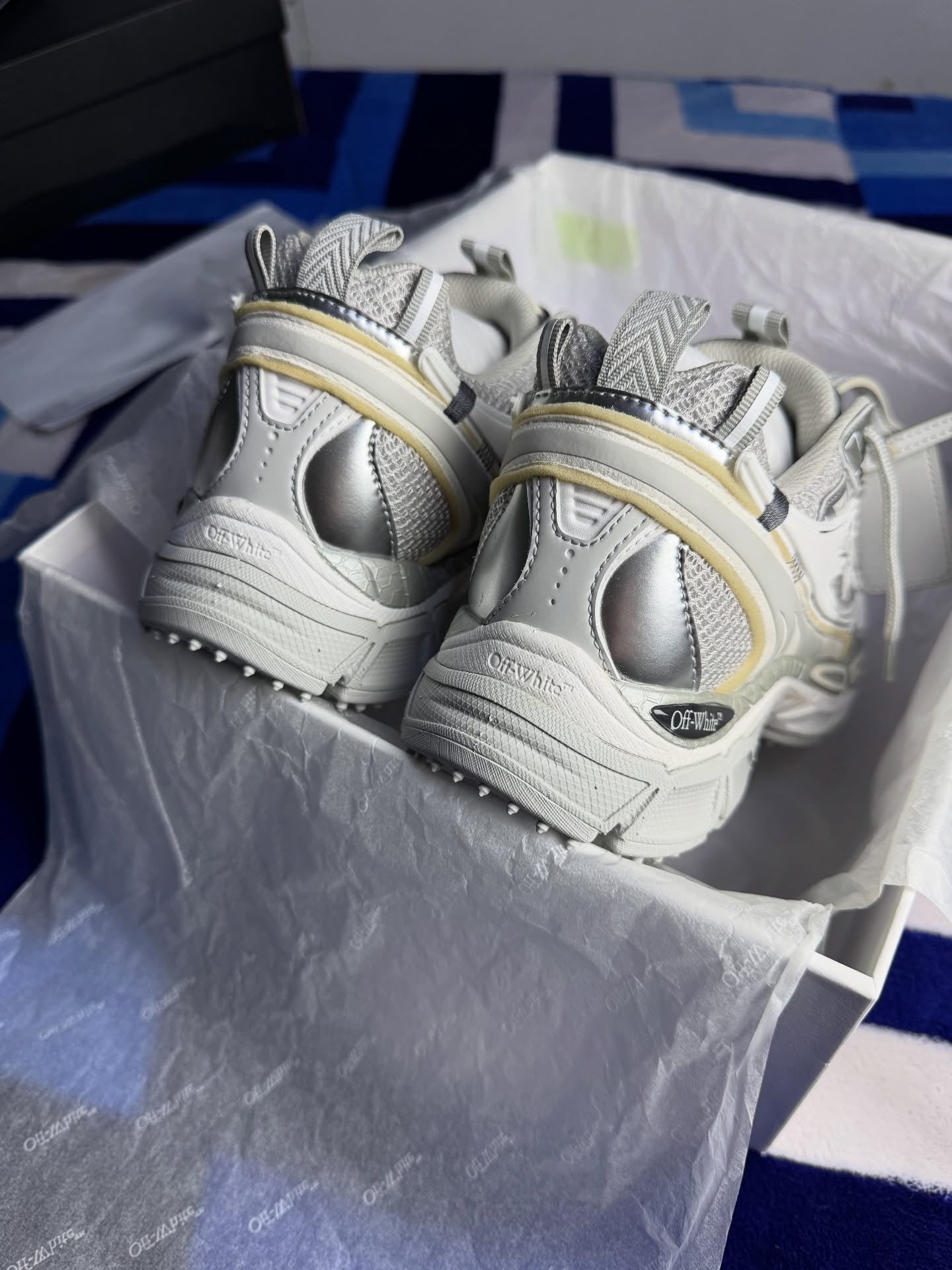BRB Trainers in Silver