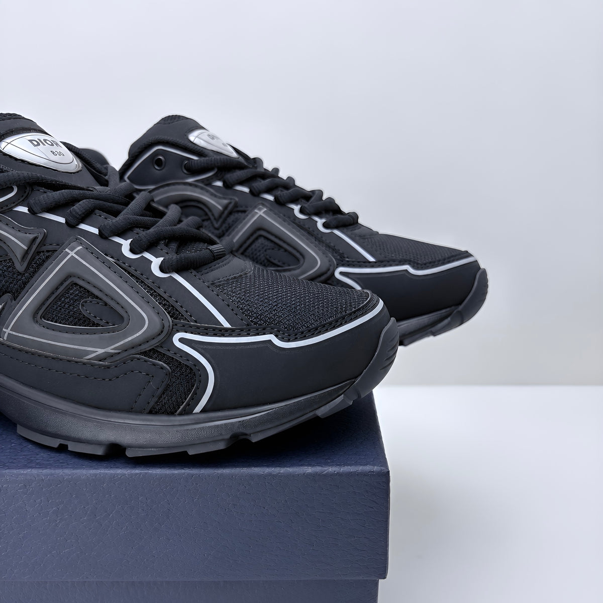D Trainers 2 in Black