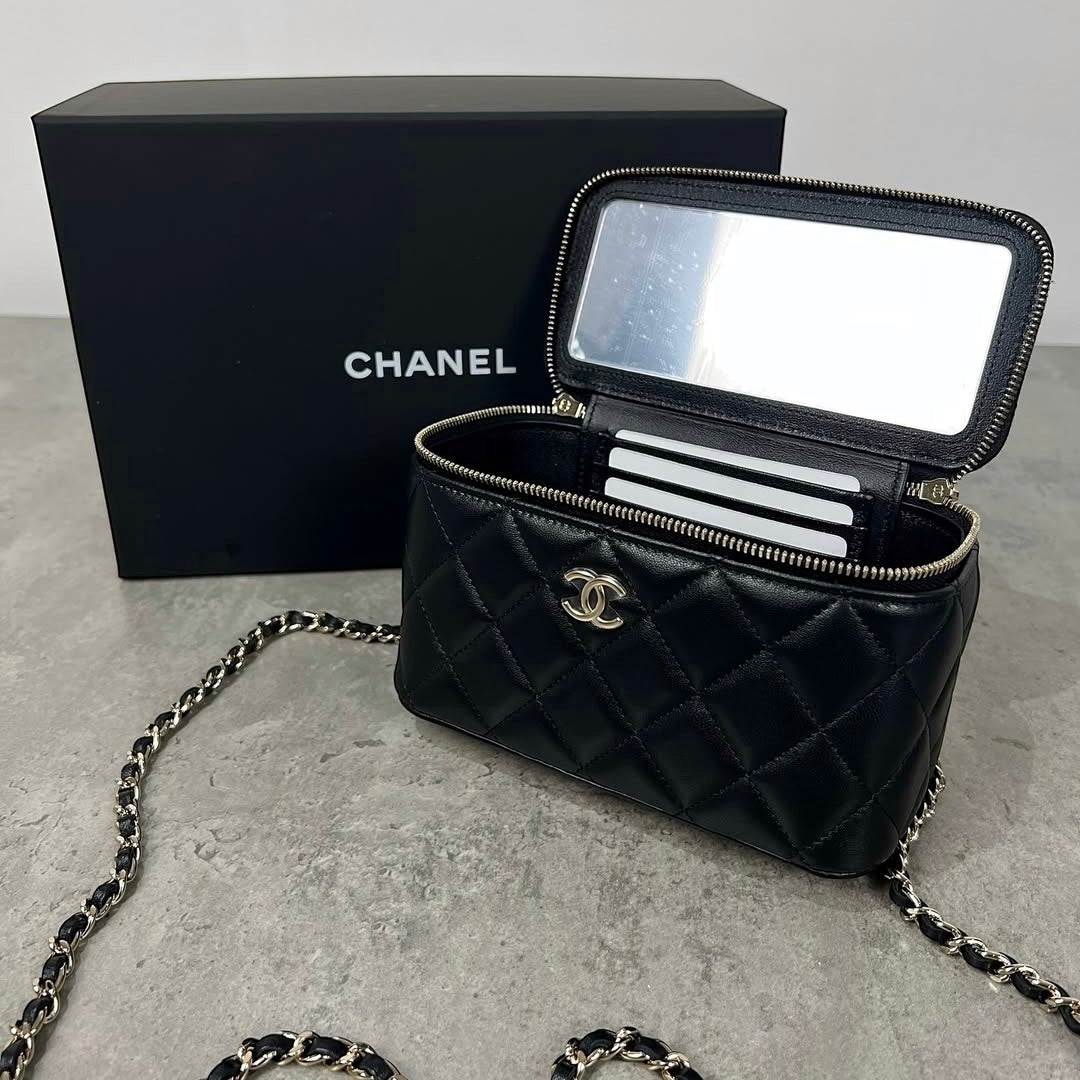 C Vanity Bag in Black