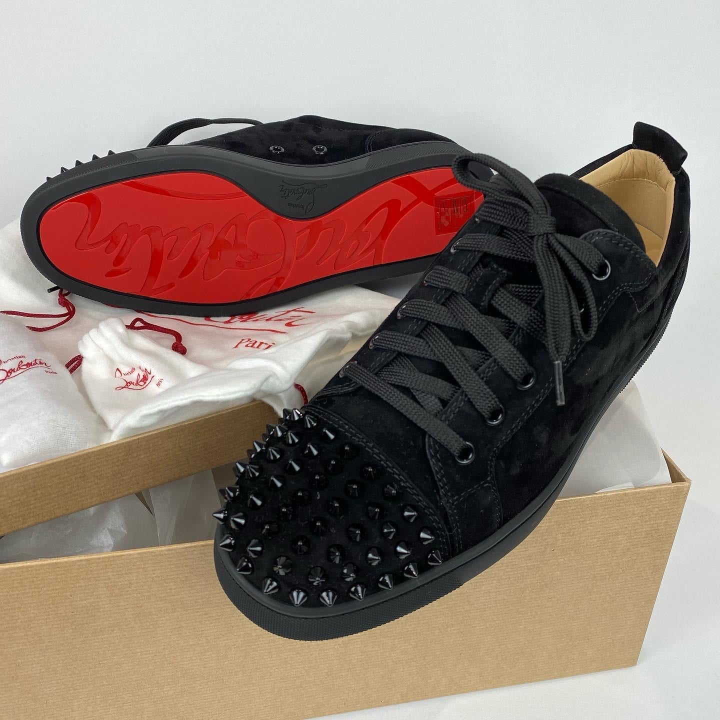 Junior Spikes in Black Suede