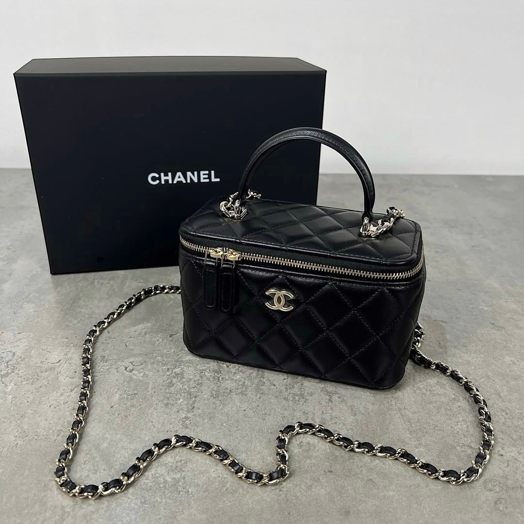 C Vanity Bag in Black