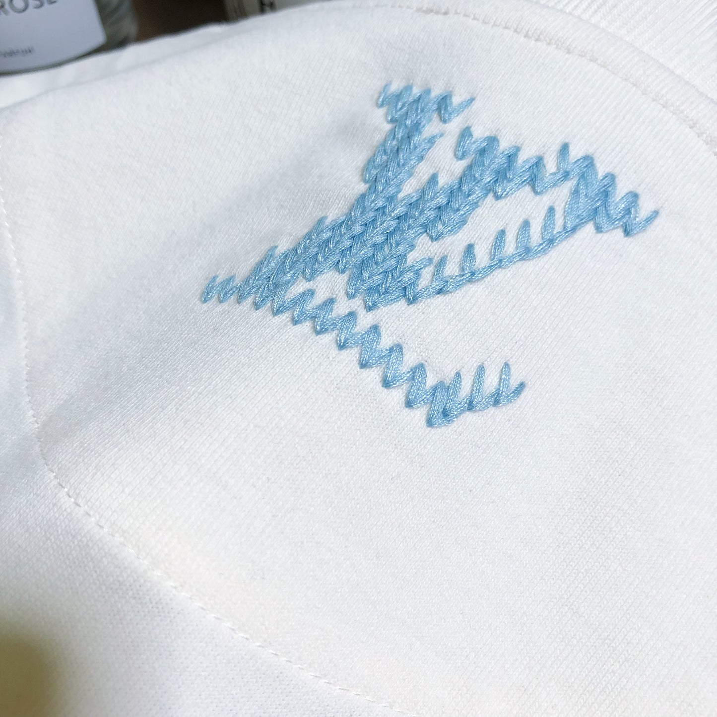 1V T-Shirt in White 3