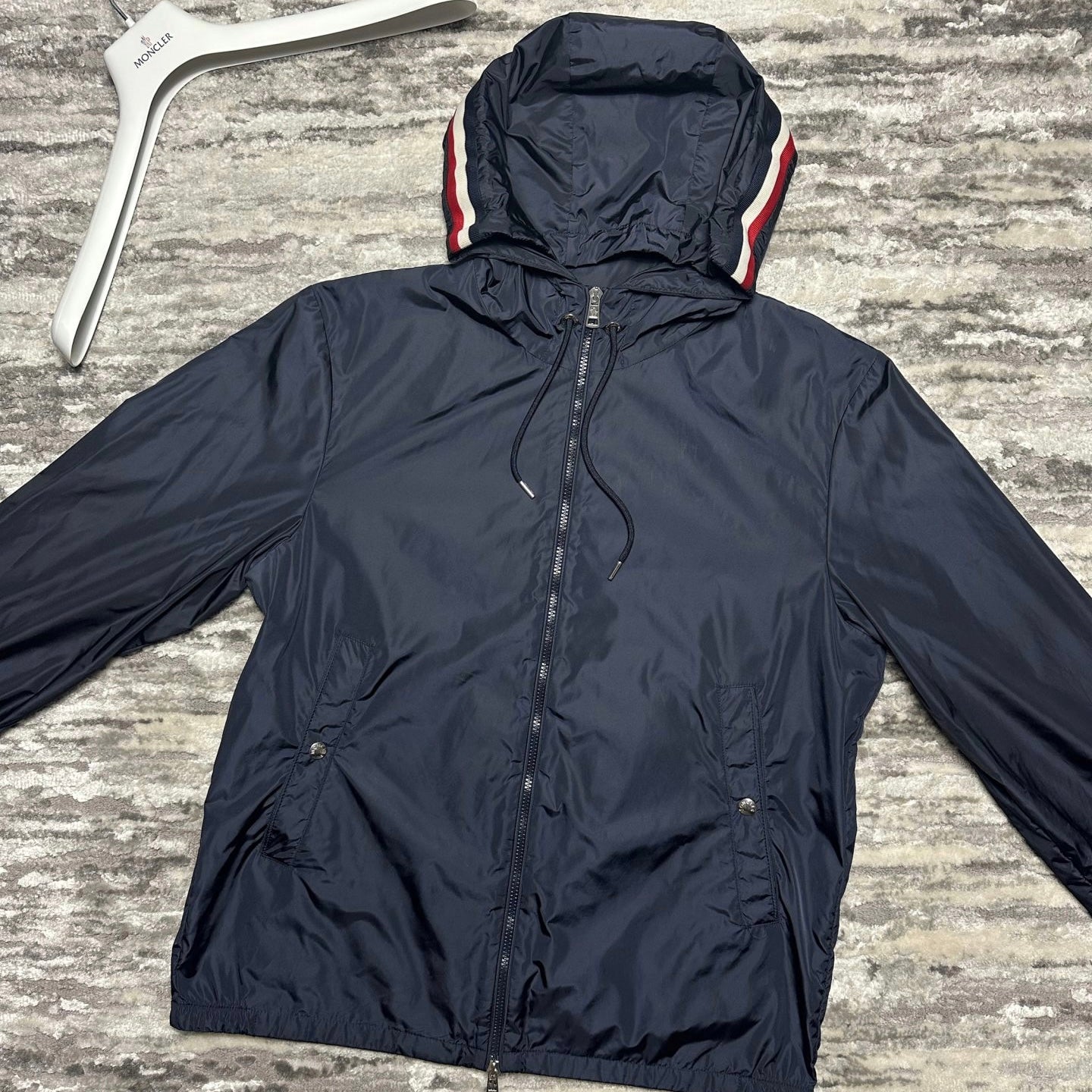 M Hooded Jacket in Navy